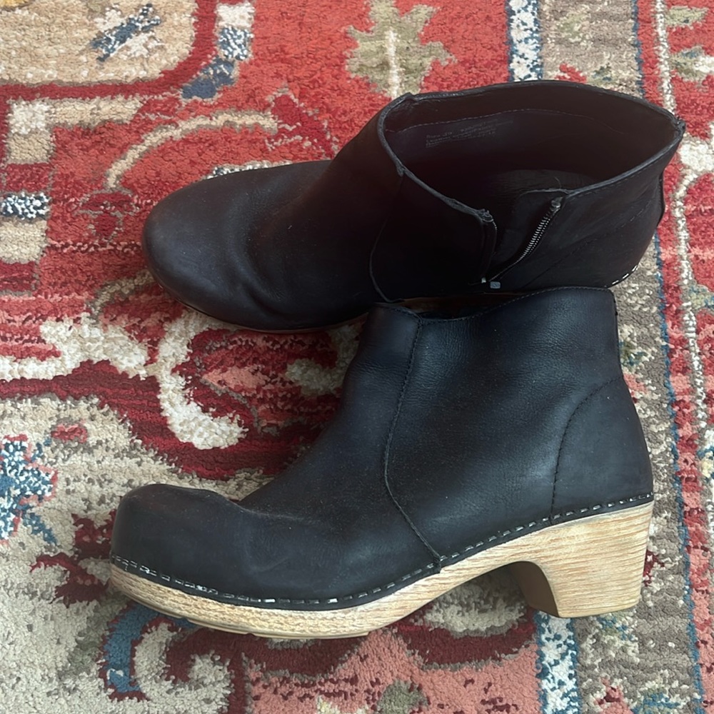 Dansko Maria ankle boots size 39 Black